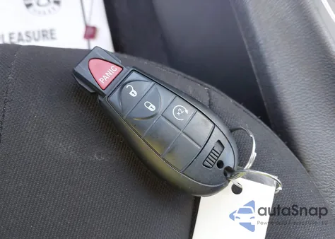 2019 Jeep Cherokee Latitude 4X4 из США, поврежденный, VIN 1C4PJMCB5KD385695